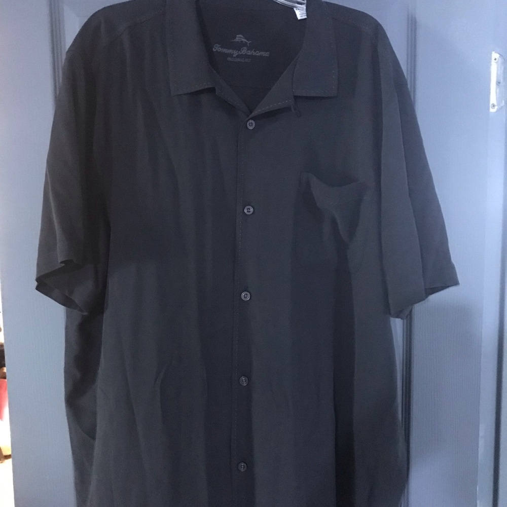 Men’s XXL 100% silk button down shirt